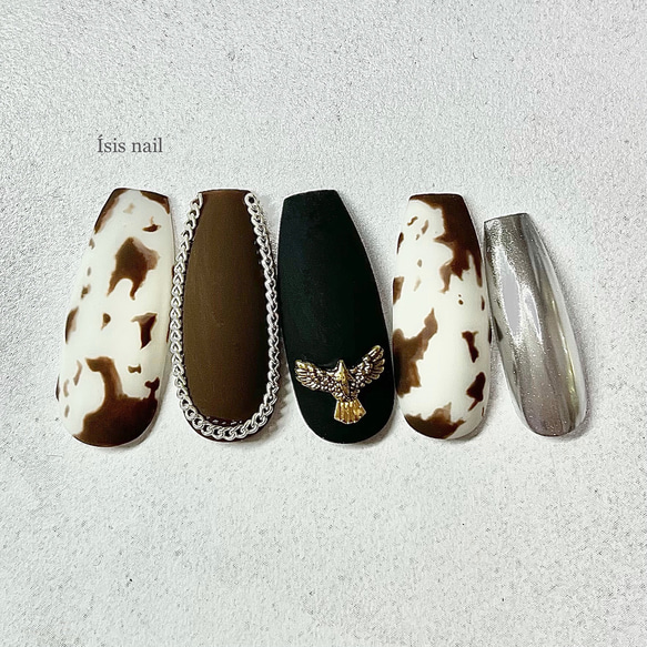 ネイルチップ イーグル 牛柄 オーダーネイル 前撮り ブライダル ネイル  