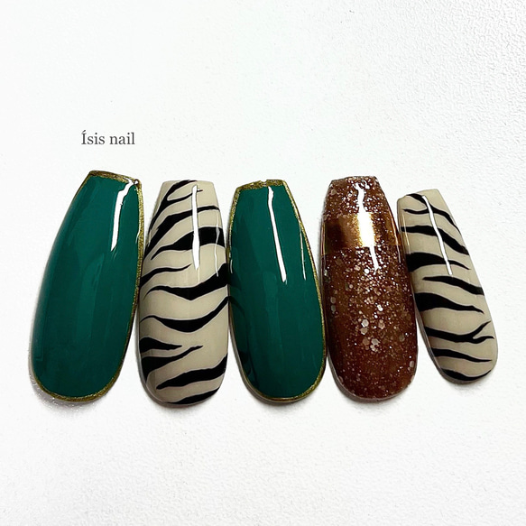 再販】ネイルチップ ゼブラ ミラー 海外ネイル 動物柄 秋ネイル