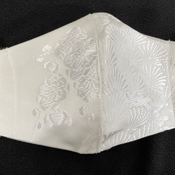 ブライダル　白マスク　打掛けから作ったシルクマスク、結婚式、フォーマルｐ1 3枚目の画像