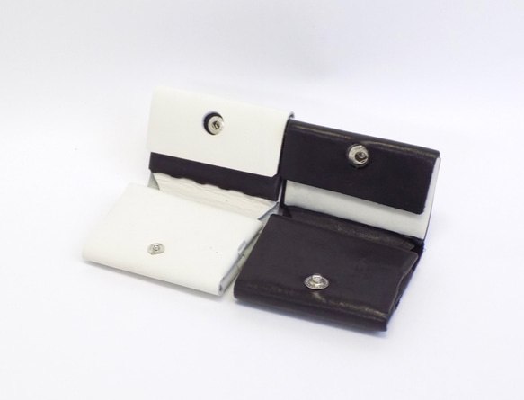 折疊式三折錢包/黑色x白色/皮革皮革/禮物/組合/ epoquesewn / 第1張的照片