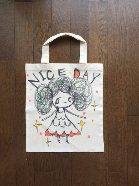 手描き☆エコバッグ☆ハンドメイド☆子供用☆名前入れ＋追加イラスト無料☆ 1枚目の画像