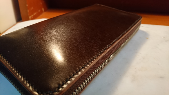 ルガトショルダー・ラウンドファスナー財布 焦茶 長財布 anjai 通販  