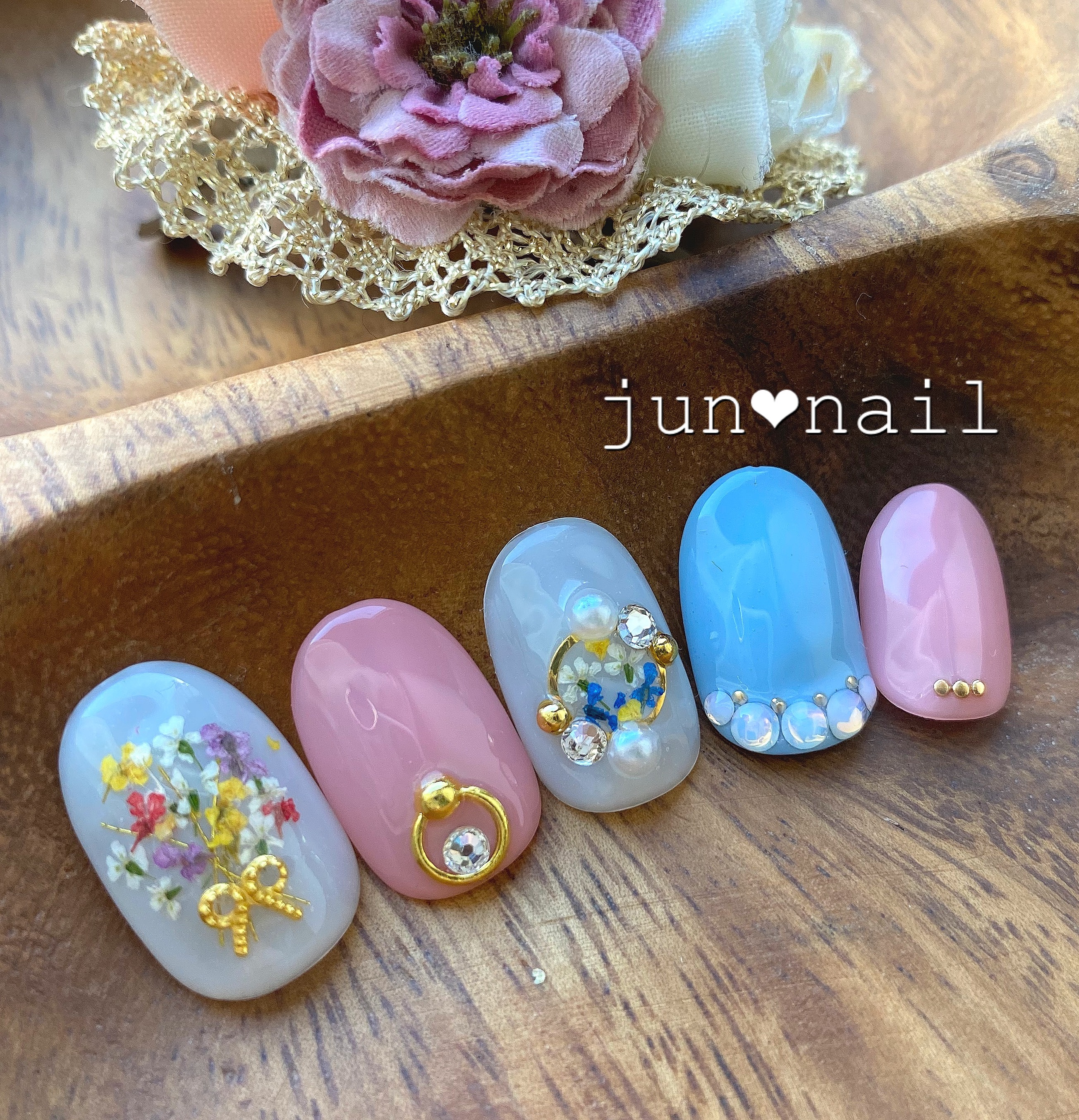 ネイルチップオーダー　花音様 No24】押し花/ネイルチップ/美爪/キラキラ/紫/お花ネイル ネイル