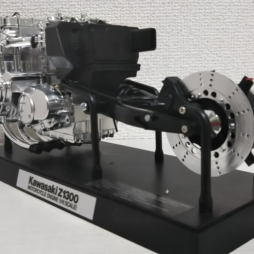 バイク　プラモデル　z1300 エンジン 1:6 Kawasaki Z1300 Motorcycle Engine | TAM16023 | Tamiya