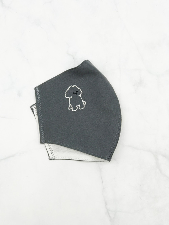 Due+ |  3D立體布口罩套-內裡日本紗布 (含運) (需搭配平面口罩)貴賓狗刺繡 第3張的照片
