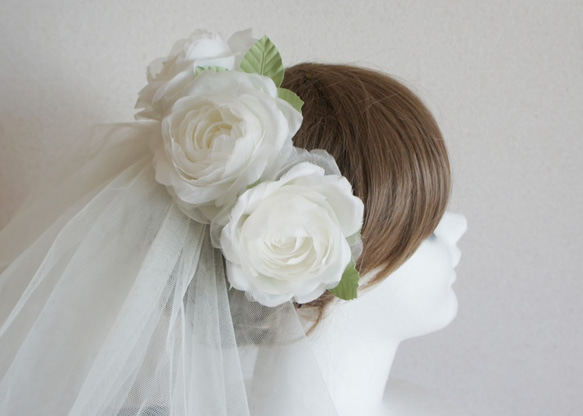 岡谷絲綢玫瑰頭飾真絲綢緞和絲綢薄紗 第3張的照片