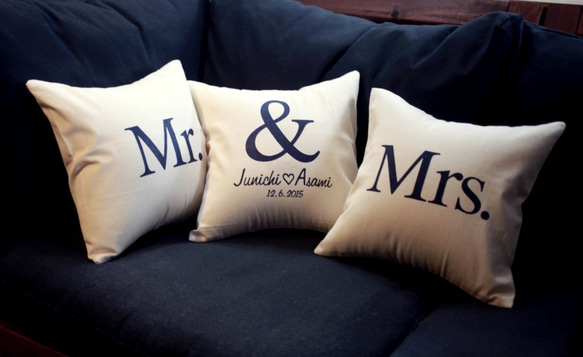 Mr & Mrs ウエディングクッション 3個セット 1枚目の画像