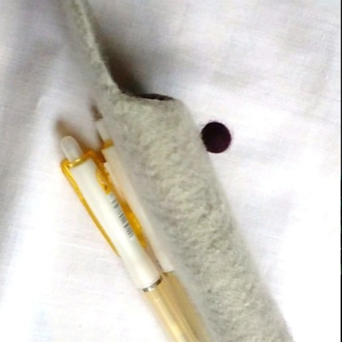 手作り感タップリ羊毛フェルト雑貨 カエルのロロフェルトペン