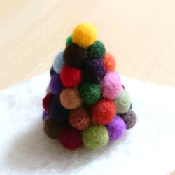 「Creema限定」  羊毛フェルト  クリスマスツリー  羊毛ボール 1枚目の画像