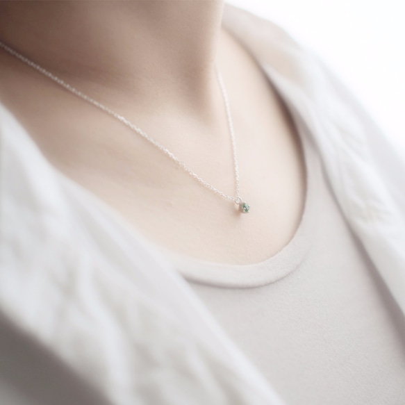 Tiny Peridot Necklace 925 Sterling Silver August Birthstone 第4張的照片