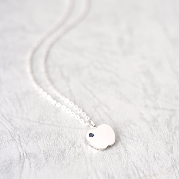 Sapphire Apple Necklace 925 Sterling Silver 第1張的照片