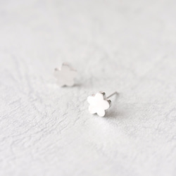 Mini flower earrings 925 Sterling Silver 第1張的照片