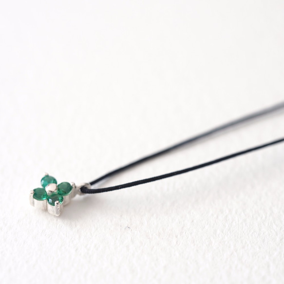 Tiny Emerald Flower String Necklace 925 Sterling Silver 第2張的照片