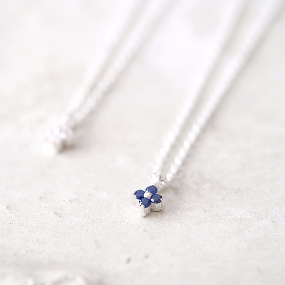 Micro Tiny Flower Necklace 925 Sterling Silver 第1張的照片