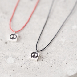 String emoji Skull Necklace 925 Sterling Silver 第1張的照片