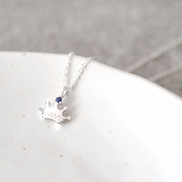 Tiny Crown Necklace 925 Sterling Silver 第3張的照片