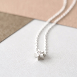 White tiny star Necklace 925 Sterling Silver 第1張的照片