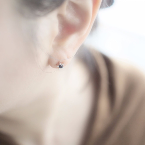 White Tiny Star Earrings 925 Sterling Silver Dainty Jewelry 第4張的照片