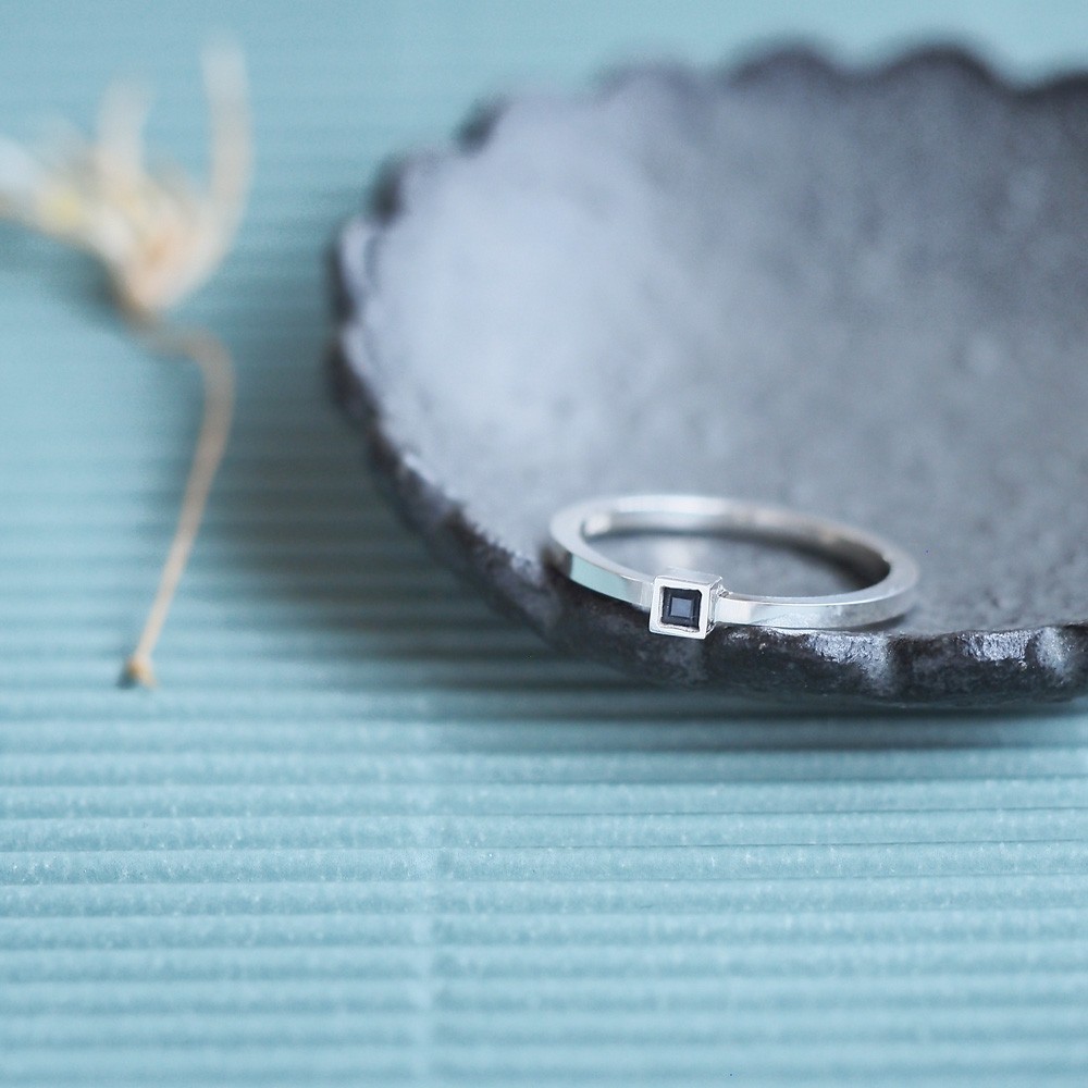 極小 天然サファイア 四角 リング シルバー925