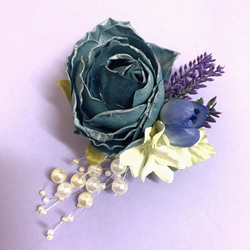 花飾り バラ(薔薇) 春 コサージュ (Mサイズ) ブローチ 髪飾り ブルー 2枚目の画像