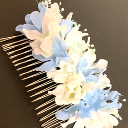 髪飾り 花飾りブルースター&かすみ草 髪飾りブルー&白 3枚目の画像