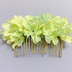 髪飾り 花飾りブルースター&かすみ草 髪飾りグリーン 1枚目の画像