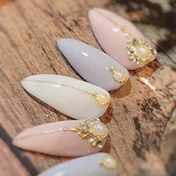 m*nl♡ページ オーダー ネイルチップ こちらオーダー品です♡ 3枚目の写真が好きです✨ 是非ご覧くださいね