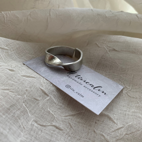 錫(すず) ねじりリング 水濡れok 指輪・リング tin calm 通販 12417758