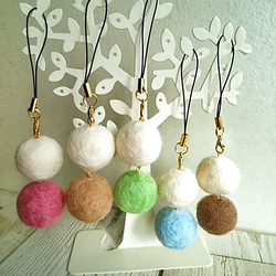 定番】【人気】【受注生産】ふんわりストラップ 羊毛フェルト シンプル