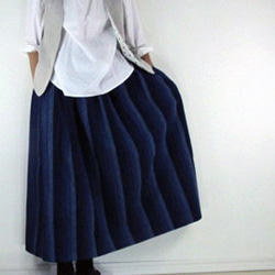 商品/teliteスカート丈72cm短め裏地なし日本藍染め節織備後絣かつお縞グラデーション木綿スカート（SK-0107) 2枚目の画像