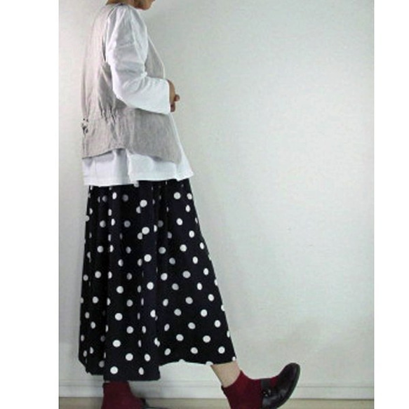 商品/telitea/スカート丈72cm短め裏地なしドット麻/レーヨン混スカート（SK-0117) 4枚目の画像