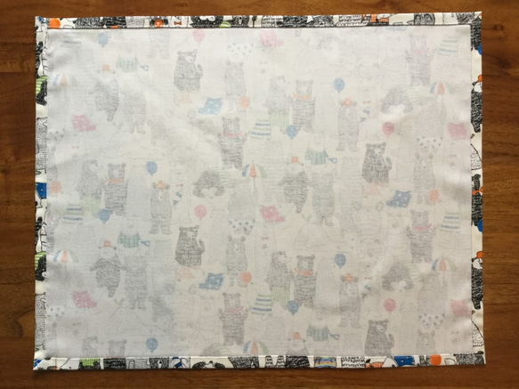 【完売】39x50cm ランチョンマット ＝くま(薄アイボリー）＝　給食　入学　小学校　マルチカバー　配膳 4枚目の画像