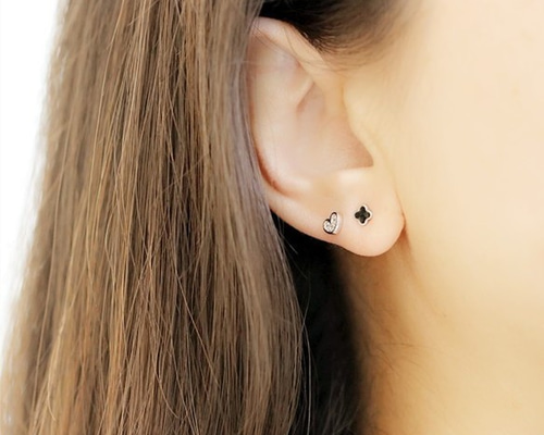 マジッククローバー　2連ピアス クローバー 2連【10mm×15mm】ピアス / イヤリング | MIRROR
