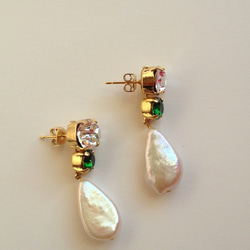 !!! SALE !!! White x Green swarovski with pearl 2枚目の画像