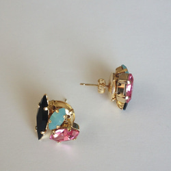 !!!SALE!!! Splinter swarovski studs 3枚目の画像