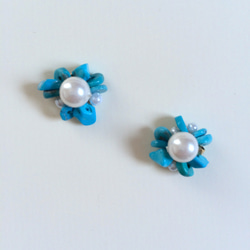 Turquoise stud earring 2枚目の画像