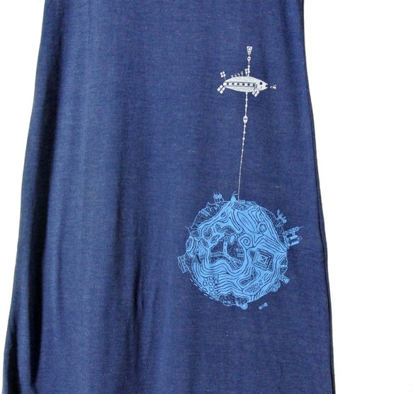 太空電梯短袖連衣裙 第2張的照片
