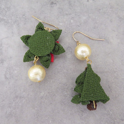 Creema限定 ＊ Tree & Poinsettia Xmasピアス つまみ細工 3枚目の画像