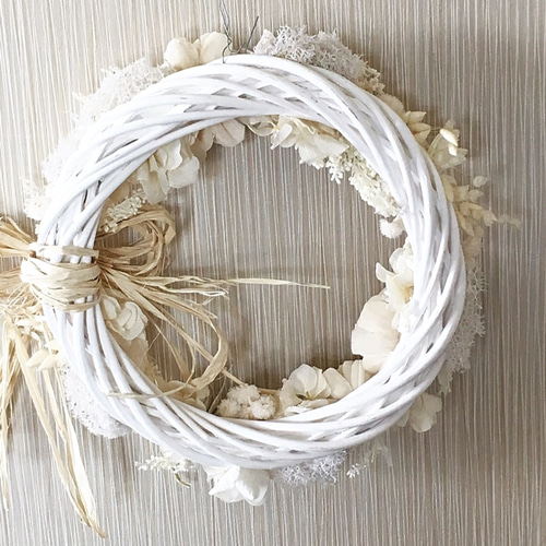 ふわふわで白いリース（M） プリザーブドフラワー IRODORI 通販