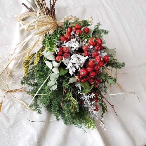 赤い実のクリスマススワッグ☆ドライフラワースワッグ 赤い実のクリスマススワッグ☆ドライフラワースワッグ