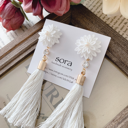 つまみ細工タッセル ピアスandイヤリング ピアス（スタッド・一粒