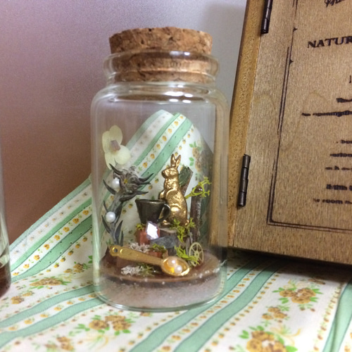 Mー519 オルゴナイト ❣️ ちょい悪うさぎ ❣️ 置物 レジン Mー145