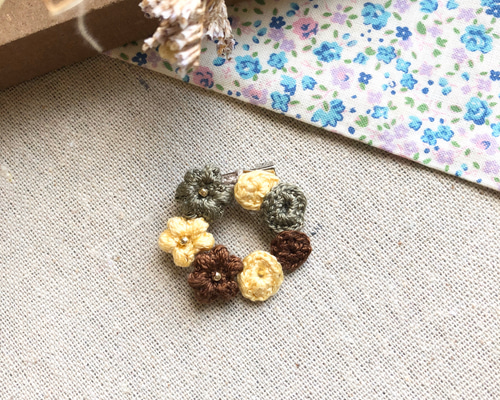 フルールセルクルブローチ（イエローブラウン） ブローチ green-story