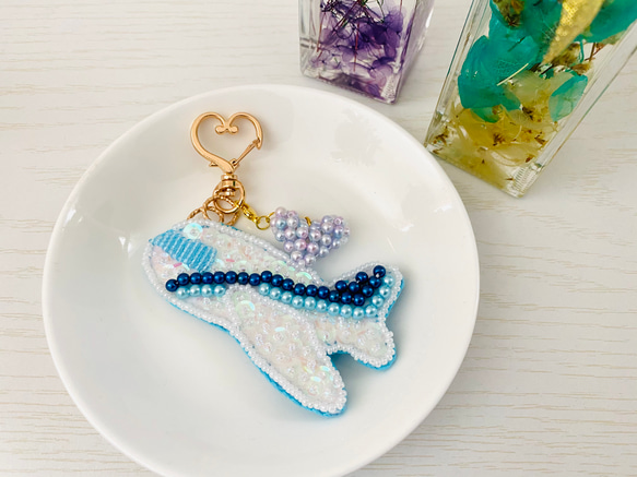 オーダー ビーズ刺繍の飛行機バッグチャーム キーホルダー amyui