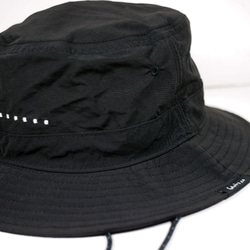 6 點防水輕質戶外漁夫帽 12 種顏色可換繩男女通用戶外防曬帽（黑色） 第4張的照片