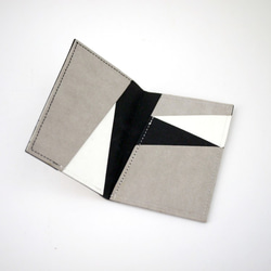 6dots 洗える紙製の軽くてスリムなメンズアイテム エレガントな二つ折カードケース 名刺入れ 3枚目の画像