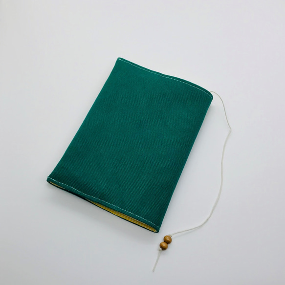 グリーンの帆布のブックカバー　文庫本用 2枚目の画像