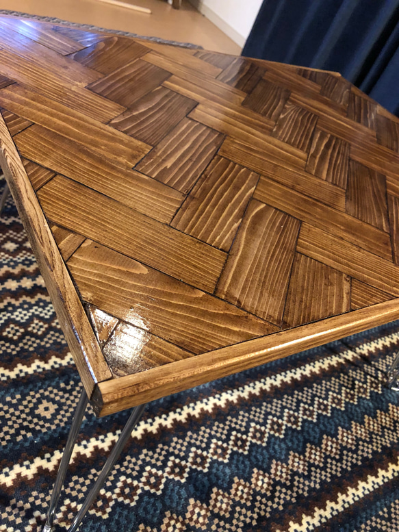 ヘリンボーンテーブル（小サイズ） ヘリンボーン 折りたたみ 一点モノ オシャレ 西海岸 折りたたみテーブル 6枚目の画像