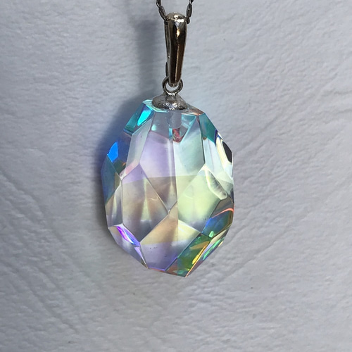 ガラス製　ラウンドペンダント　新品未使用　ダイクロガラス　作家様 ガラス製 ラウンドペンダント 新品未使用 ダイクロガラス 作家様