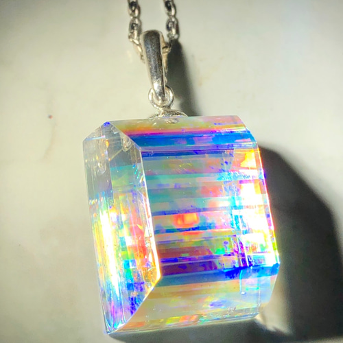Glass Studio Hand ダイクロガラスペンダント‐オーロラの結氷‐ Glass Studio Hand ダイクロガラスペンダント‐オーロラの結氷